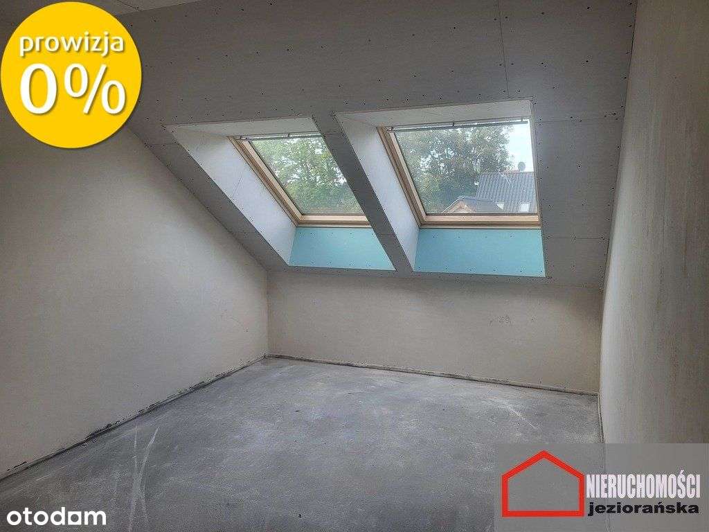 Dom z garażem pod lasem.-12