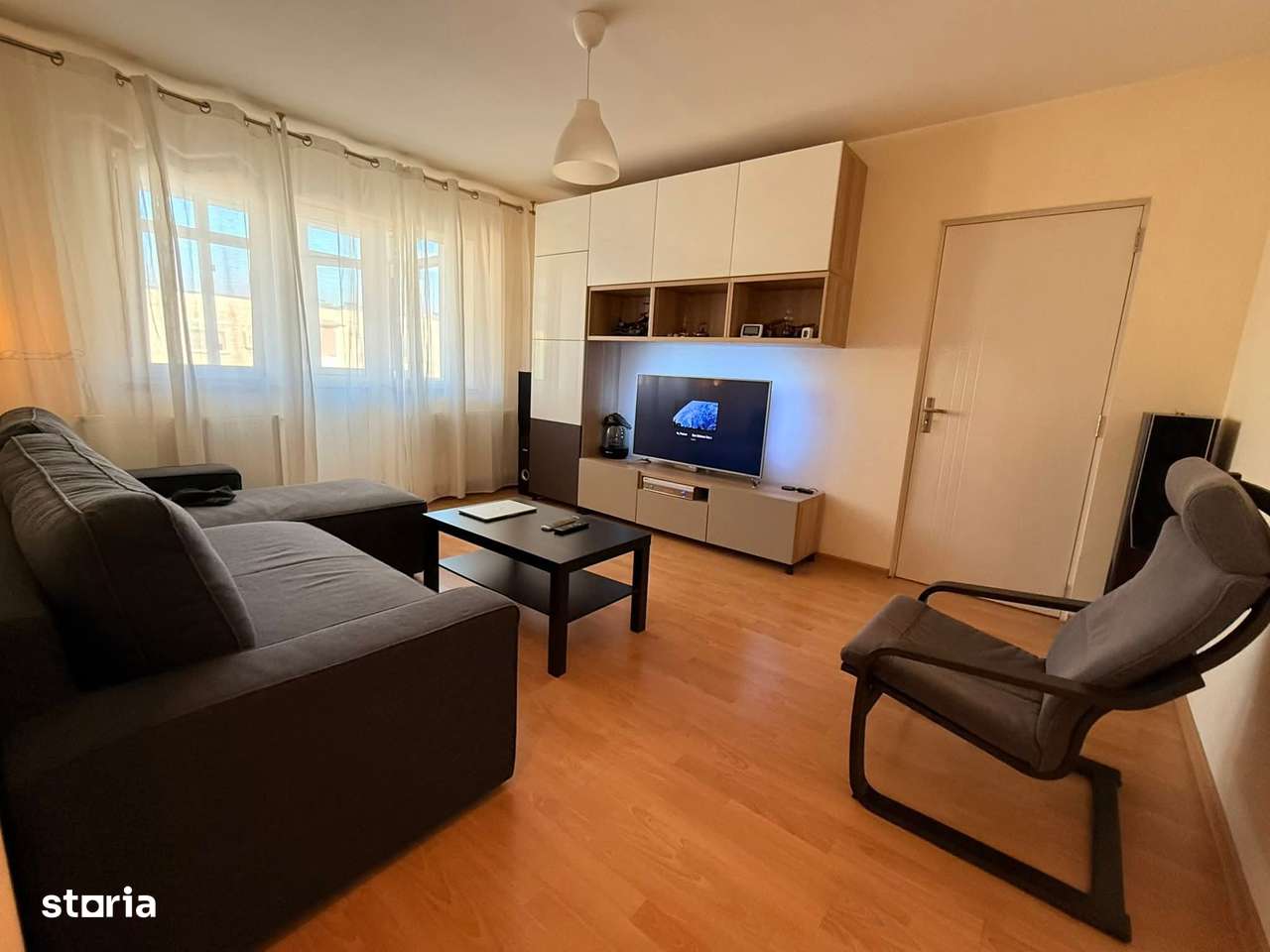 Apartament 2 camere în Craiovița Nouă, renovat complet-1