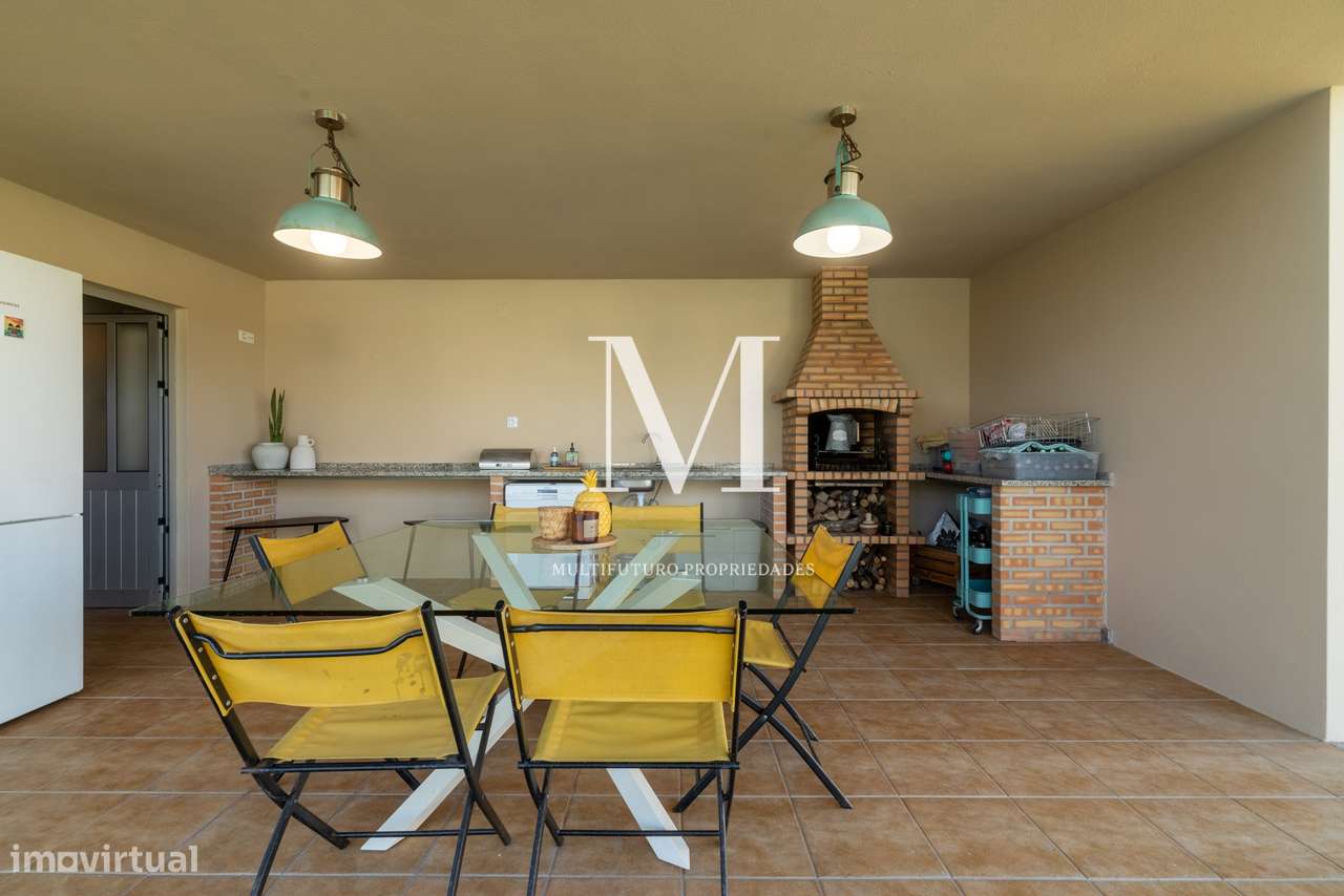 Famalicão | Propriedade T3+1 Térrea | 1.500 m² | Piscina | Jardim | LU-49