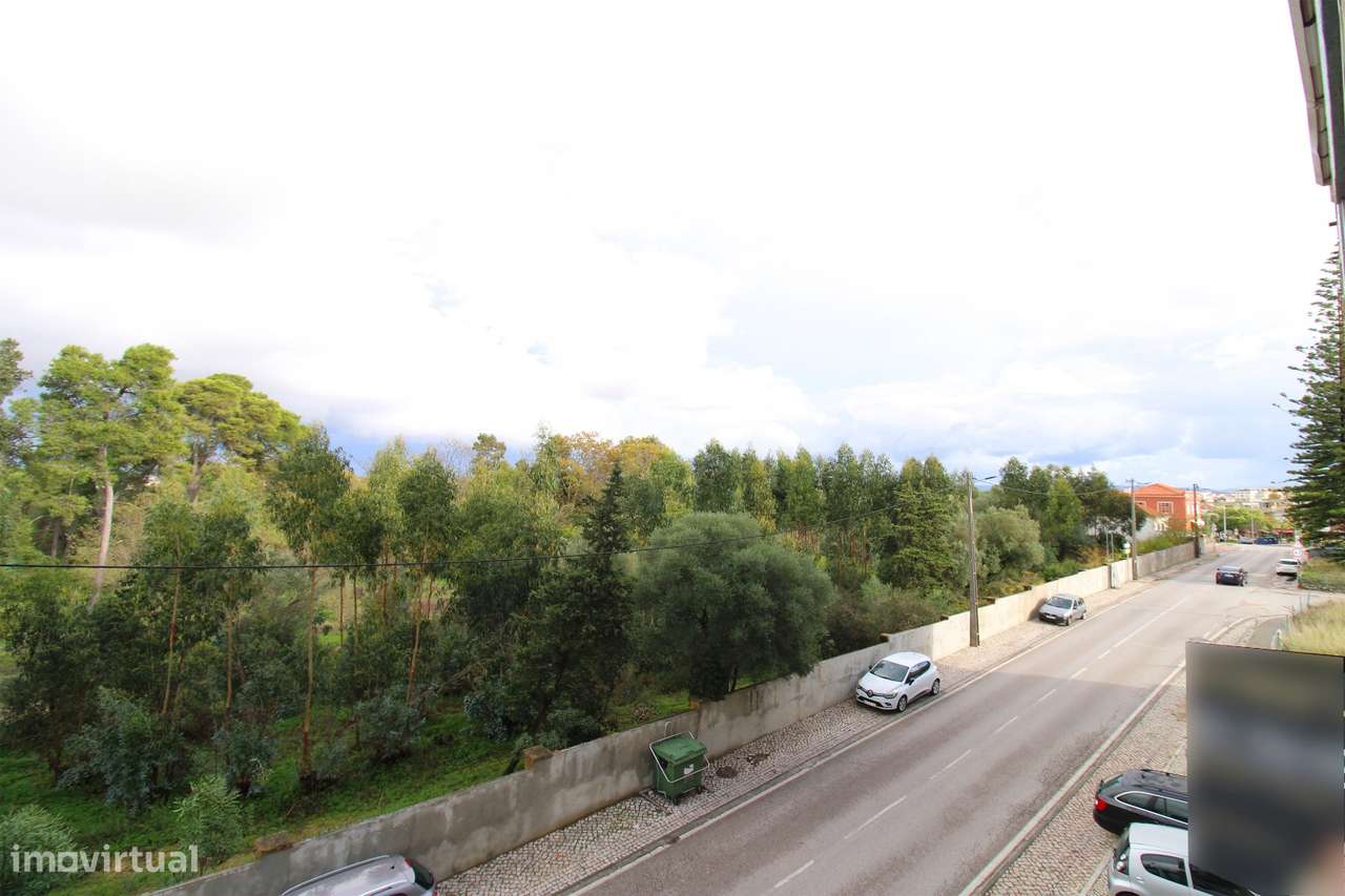 Apartamento T2, com elevador - Seixal-12