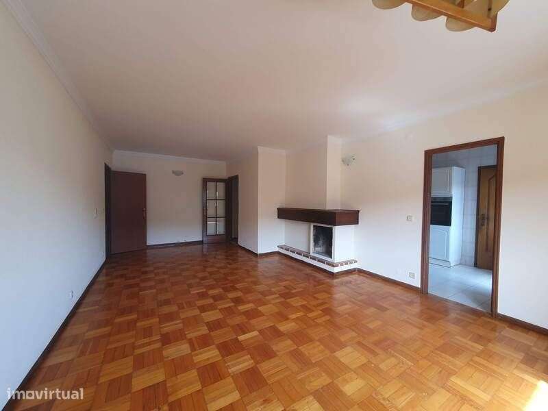 Apartamento T2 em Oliveira do Douro - Grande imagem: 2/17