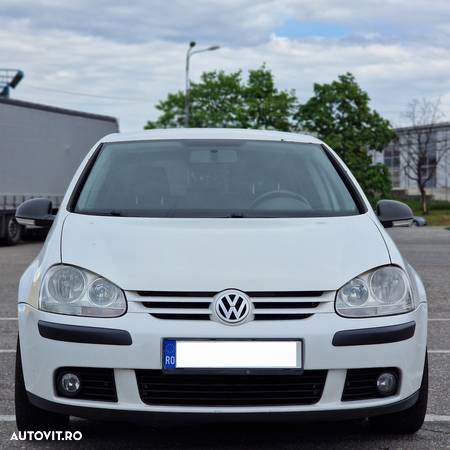 Volkswagen Golf - 1