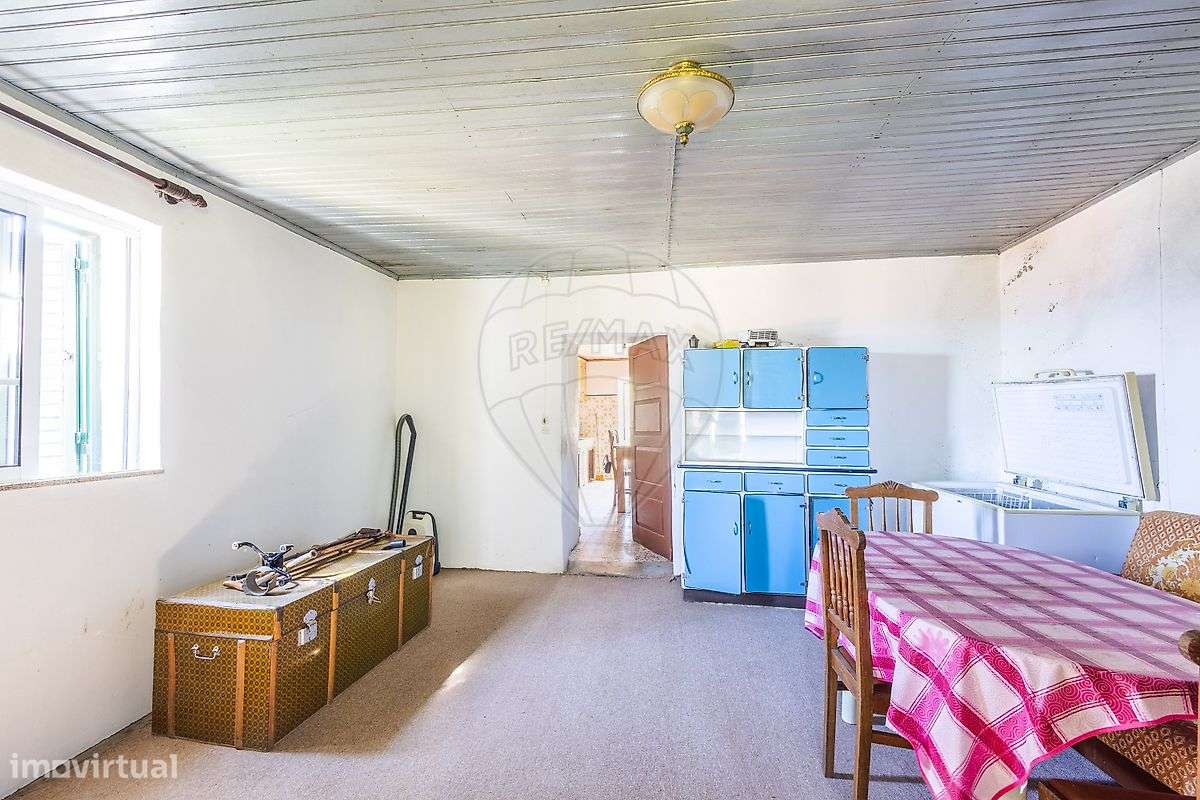 Moradia T2 para venda-21