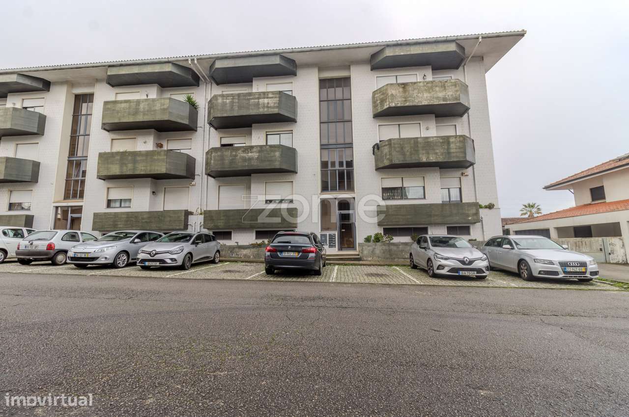 Apartamento T2 S.Cosme-0