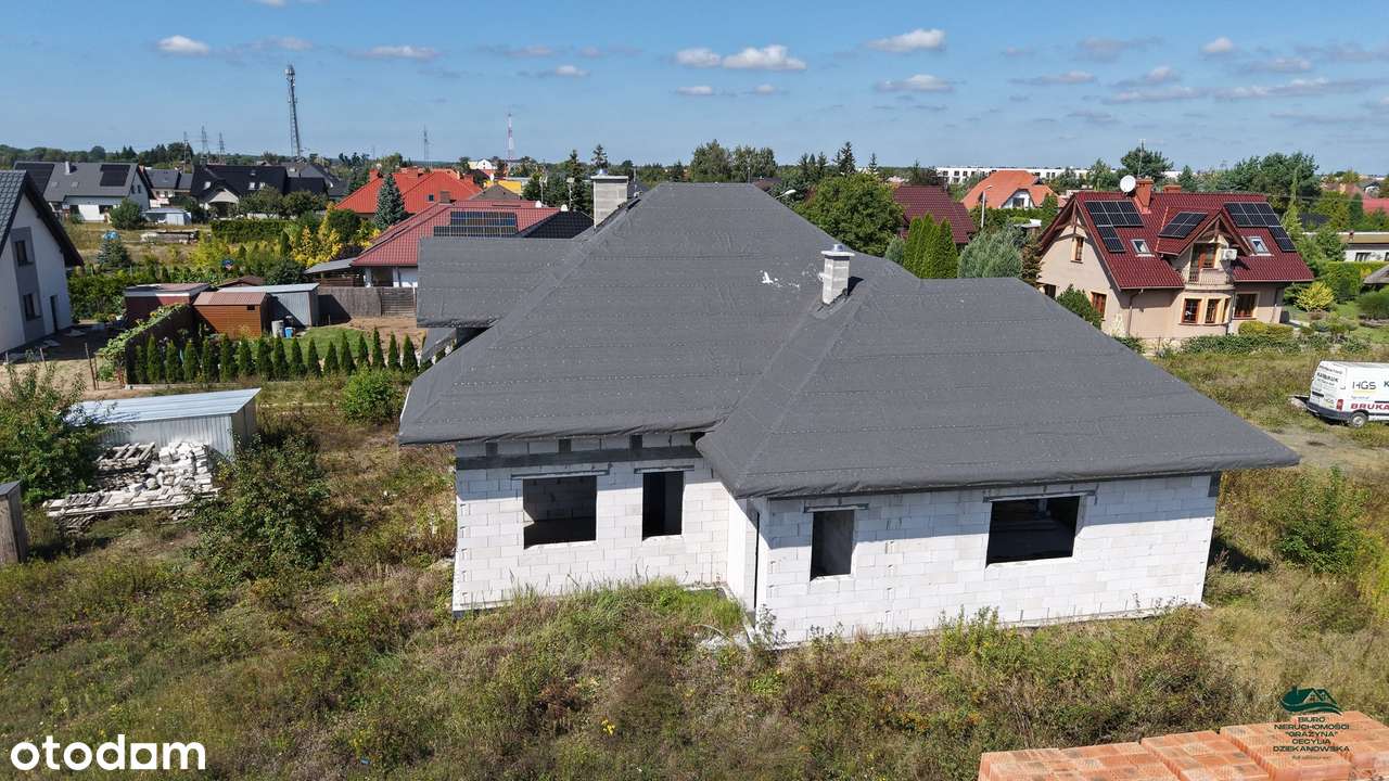 Dom mieszkalny jednorodzinny z garażem dwustanowiskowym  z działką-6