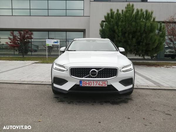 Volvo V60 Cross Country D4 AWD Geartronic - 2