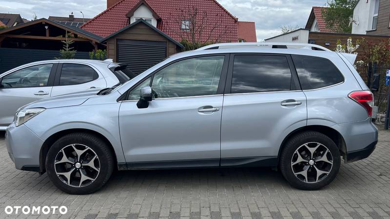 Subaru Forester 2.0XT Comfort Lineartronic - 2