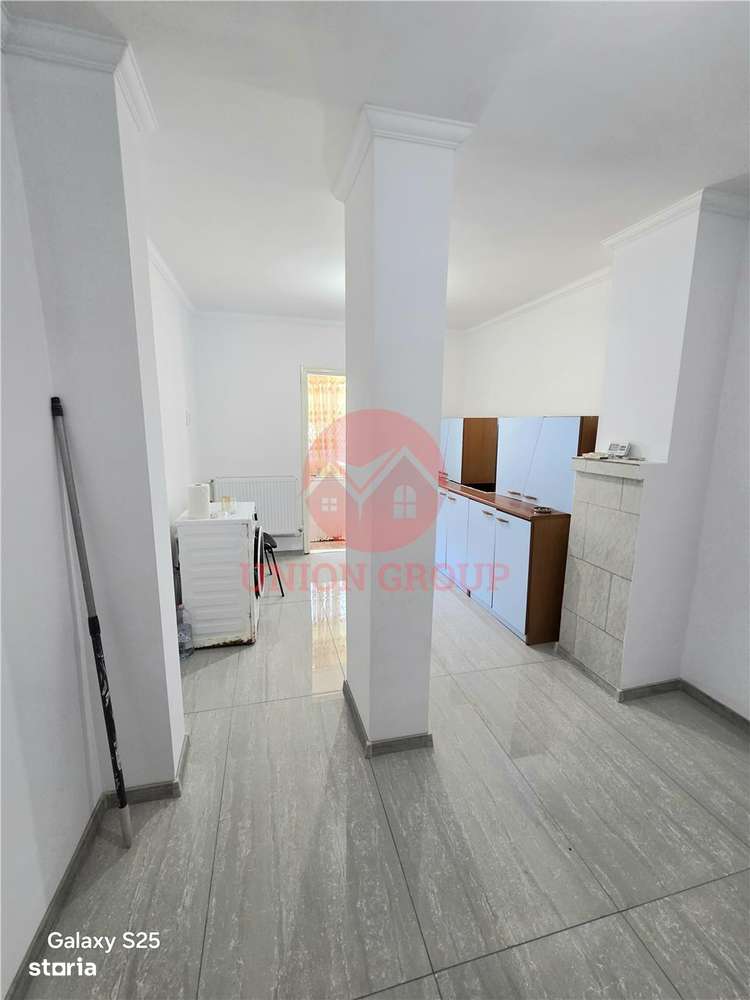 Apartament 2 Camere, Decomandat, Navodari - Imagine principală: 4/13