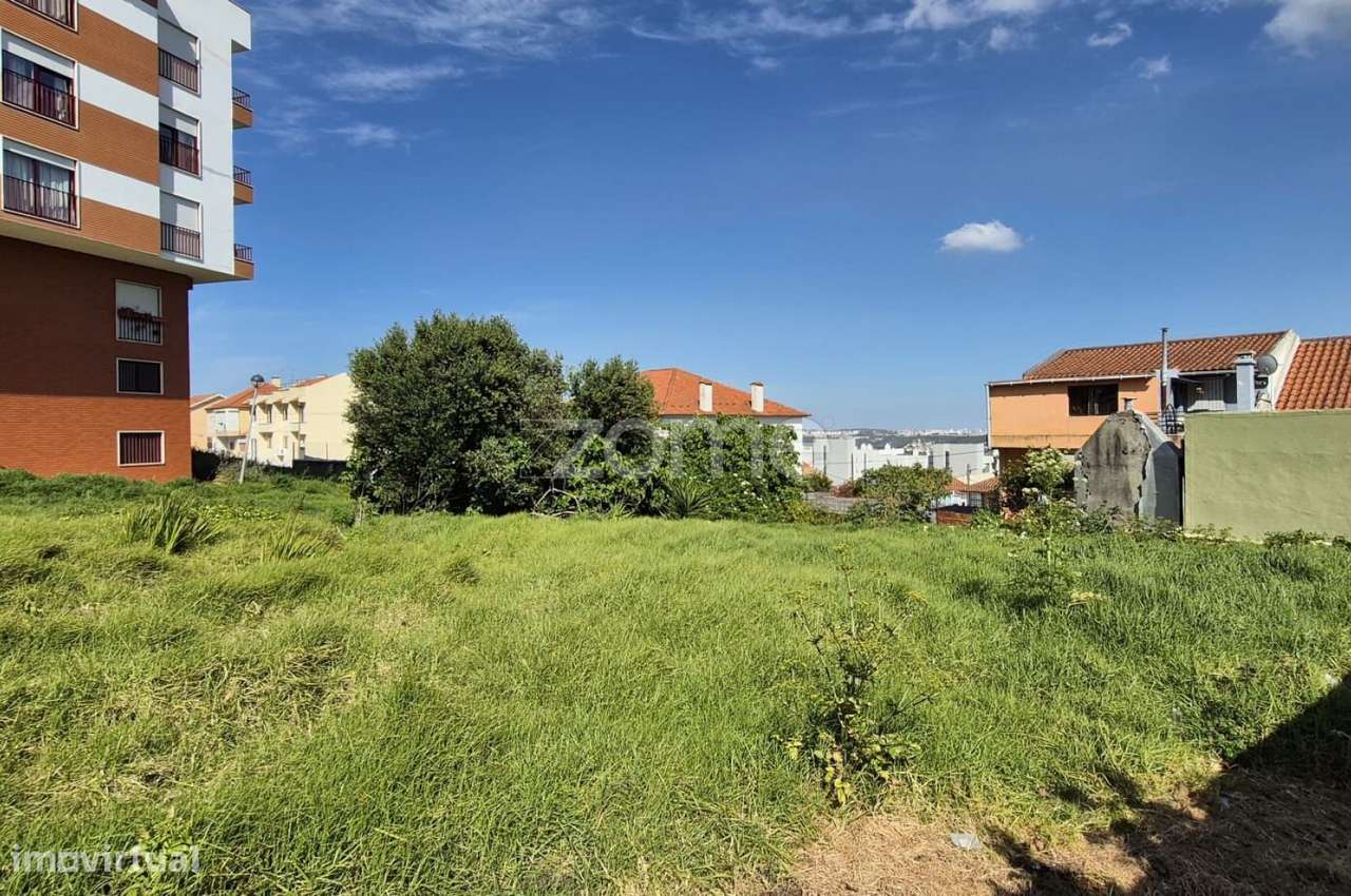 Terreno Urbano para Construção Amadora-8