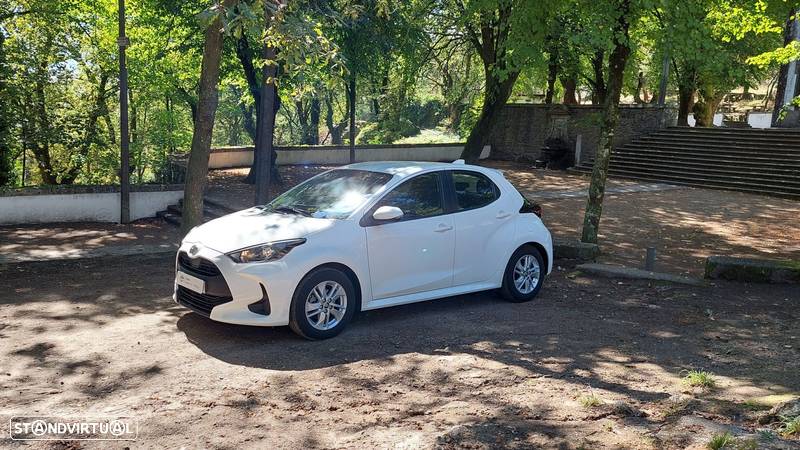 Toyota Yaris 1.0 VVT-i Comfort Plus - 2