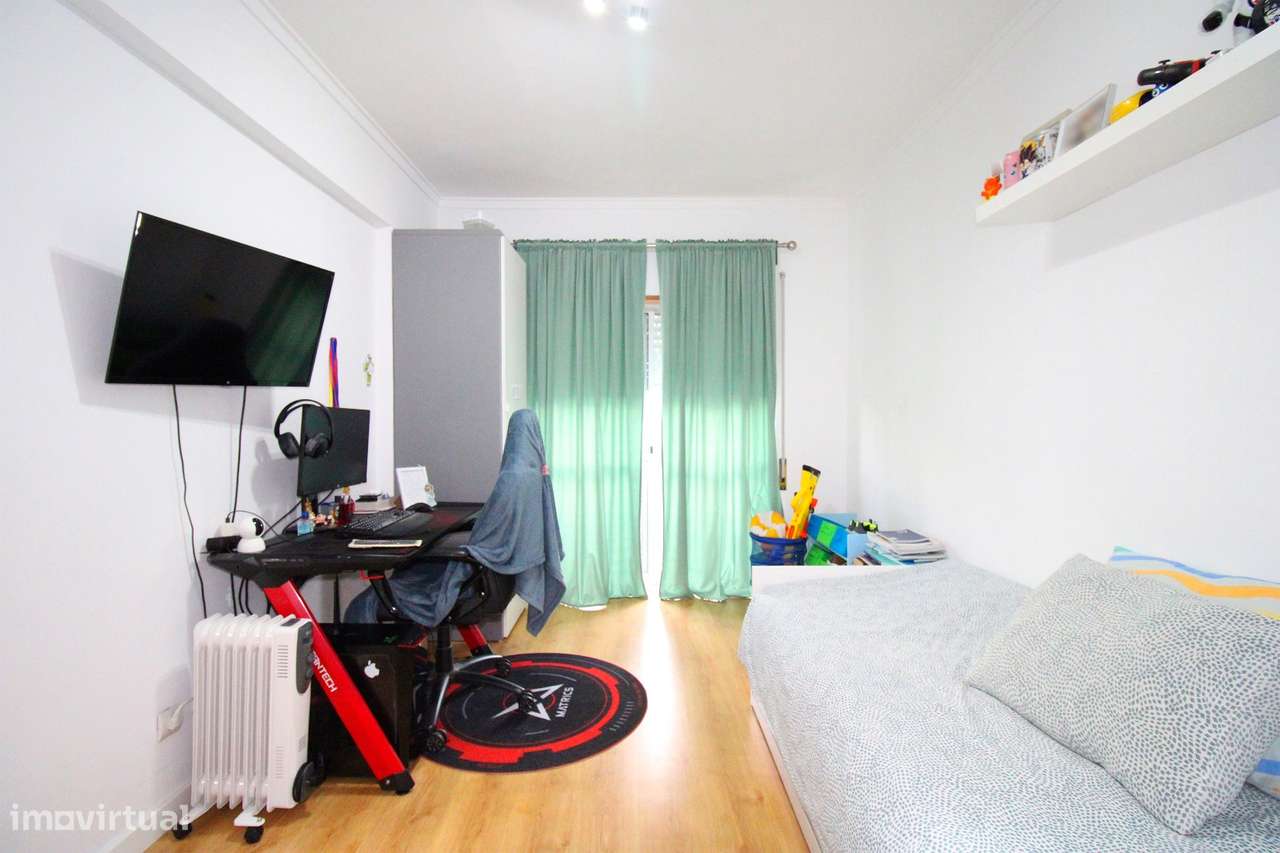 Apartamento T3 Amora -Seixal-22