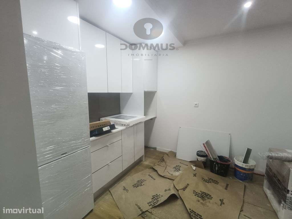 Apartamento T2+1 Remodelado com Logradouro na Falagueira-5