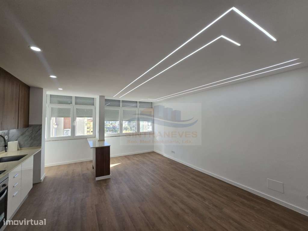 Fantástico T2 totalmente remodelado na Amadora 5 minutos de Benfica - Grande imagem: 5/26