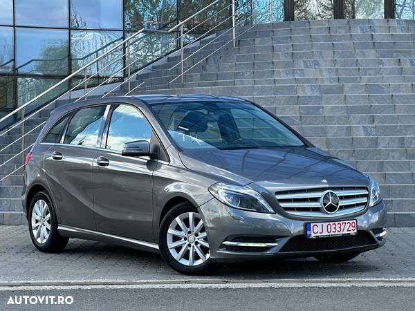 Mercedes-Benz B 180 d BlueEFFICIENCY Edition Style - 3