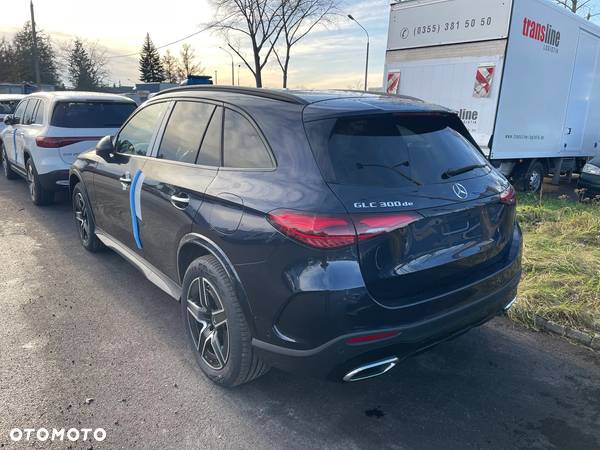 Mercedes-Benz GLC Coupe 300 de PHEV 4-Matic AMG Line - 2