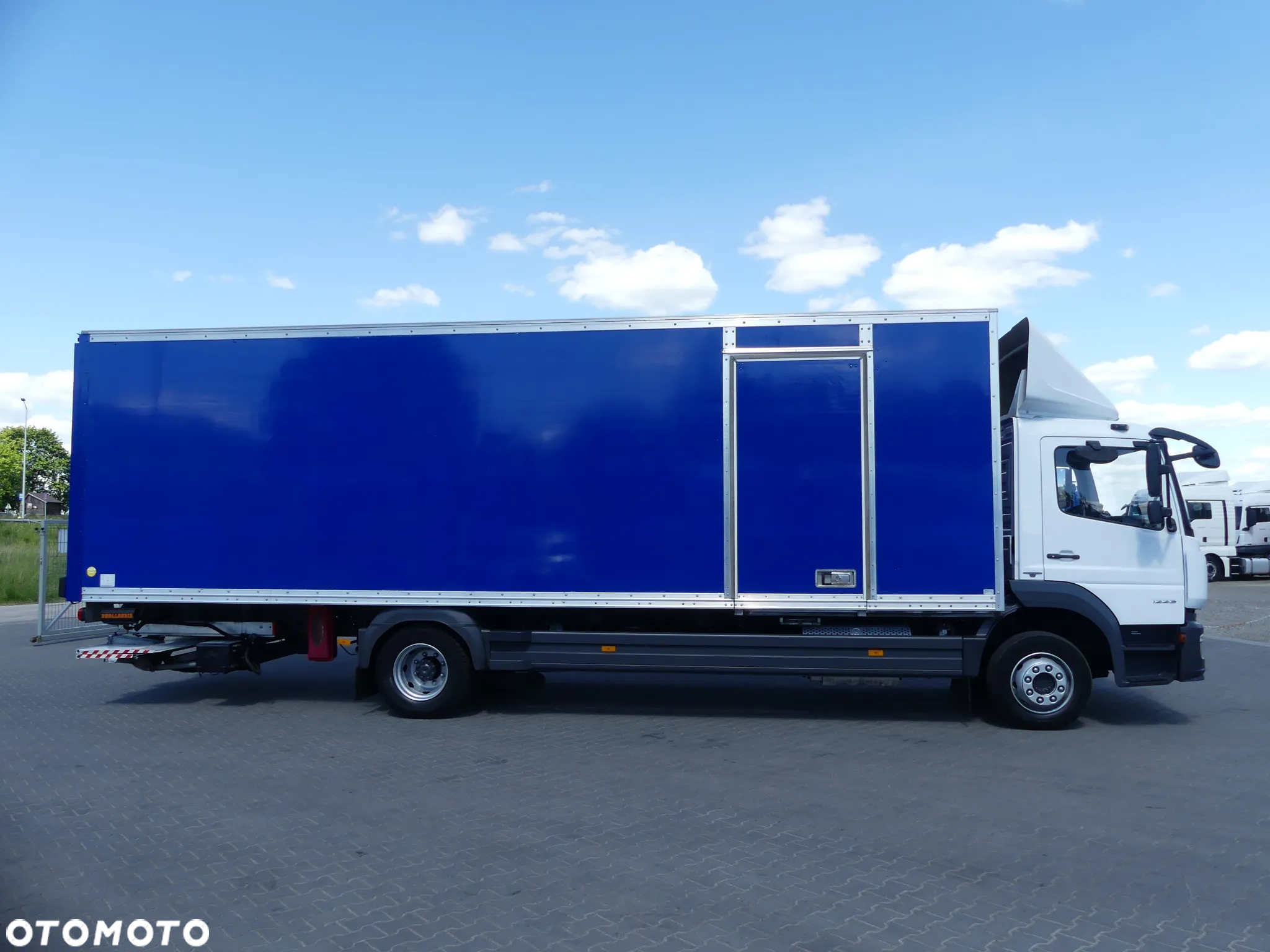 Mercedes-Benz ATEGO 1223 / KONTENER + WINDA / EURO 6 / - 9