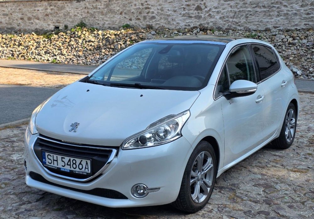 Peugeot 208 I (2012-2019) 2014
