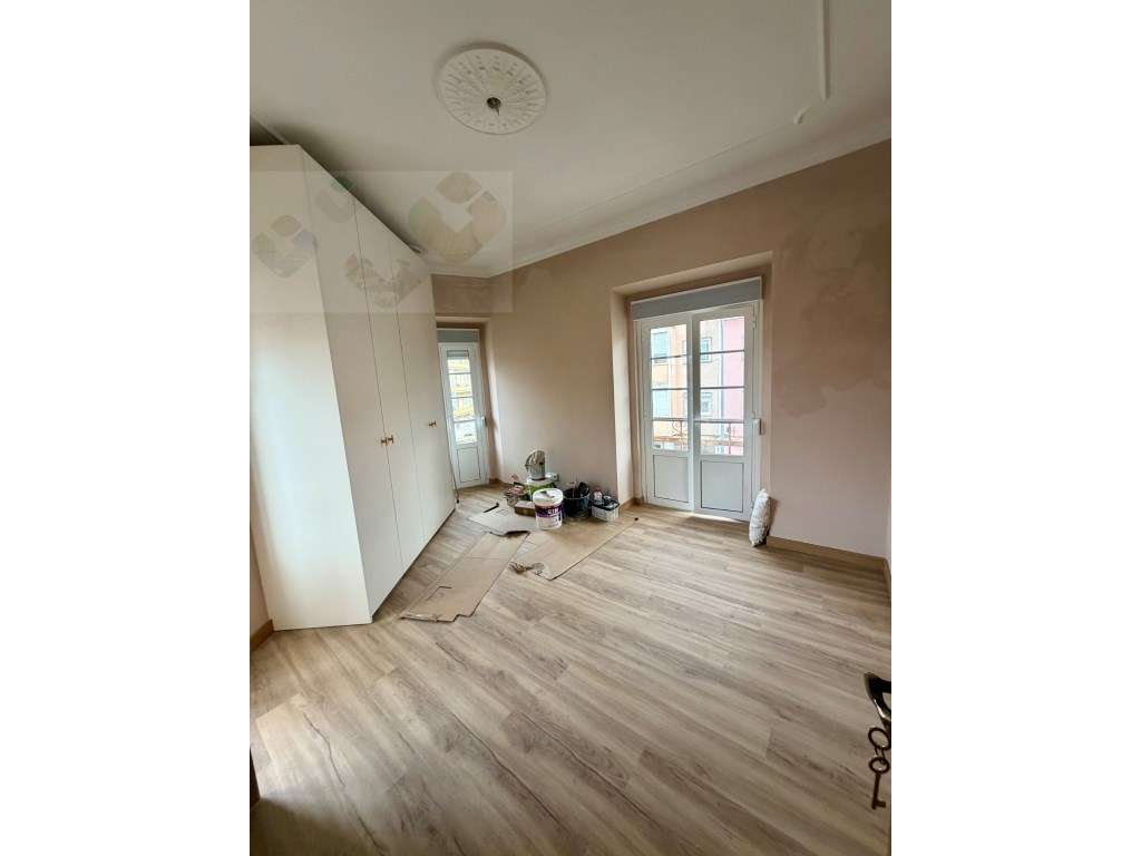 Ótimo T2 - Amadora centro (igreja)-17