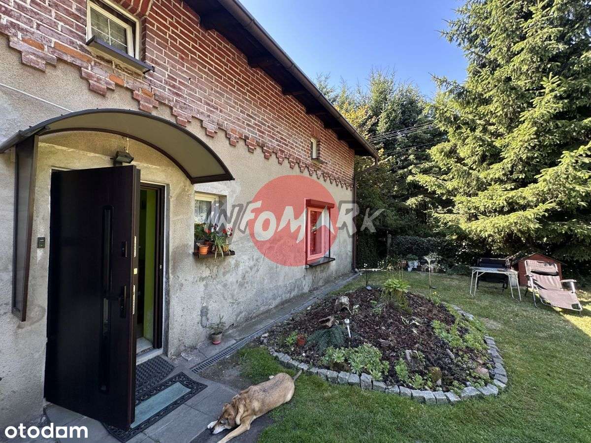 Sprzedamy w Rybniku Dom Z Dużą Działką-9