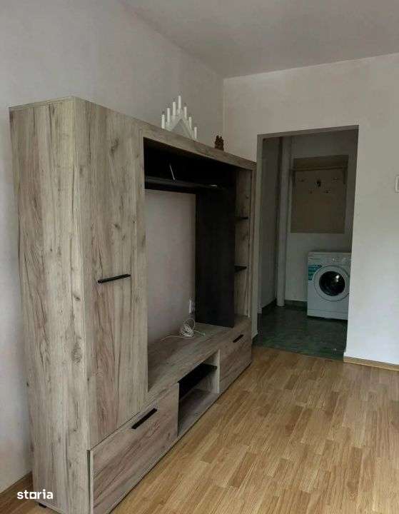 Garsoniera confort 1, zona Dorobantilor, etaj 2. Mobilat Utilata. - Imagine principală: 4/8