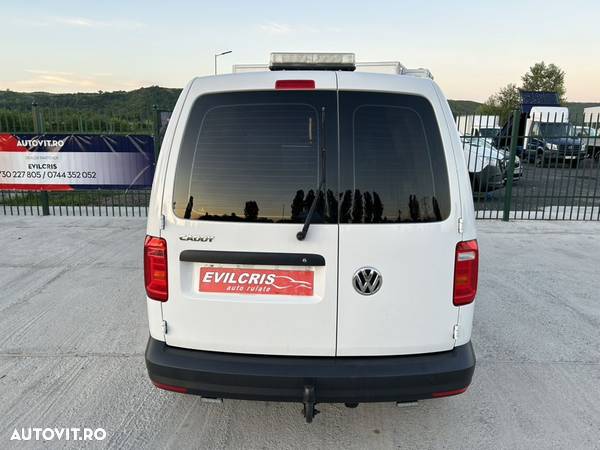 Volkswagen Caddy 2.0 TDI DSG - 17