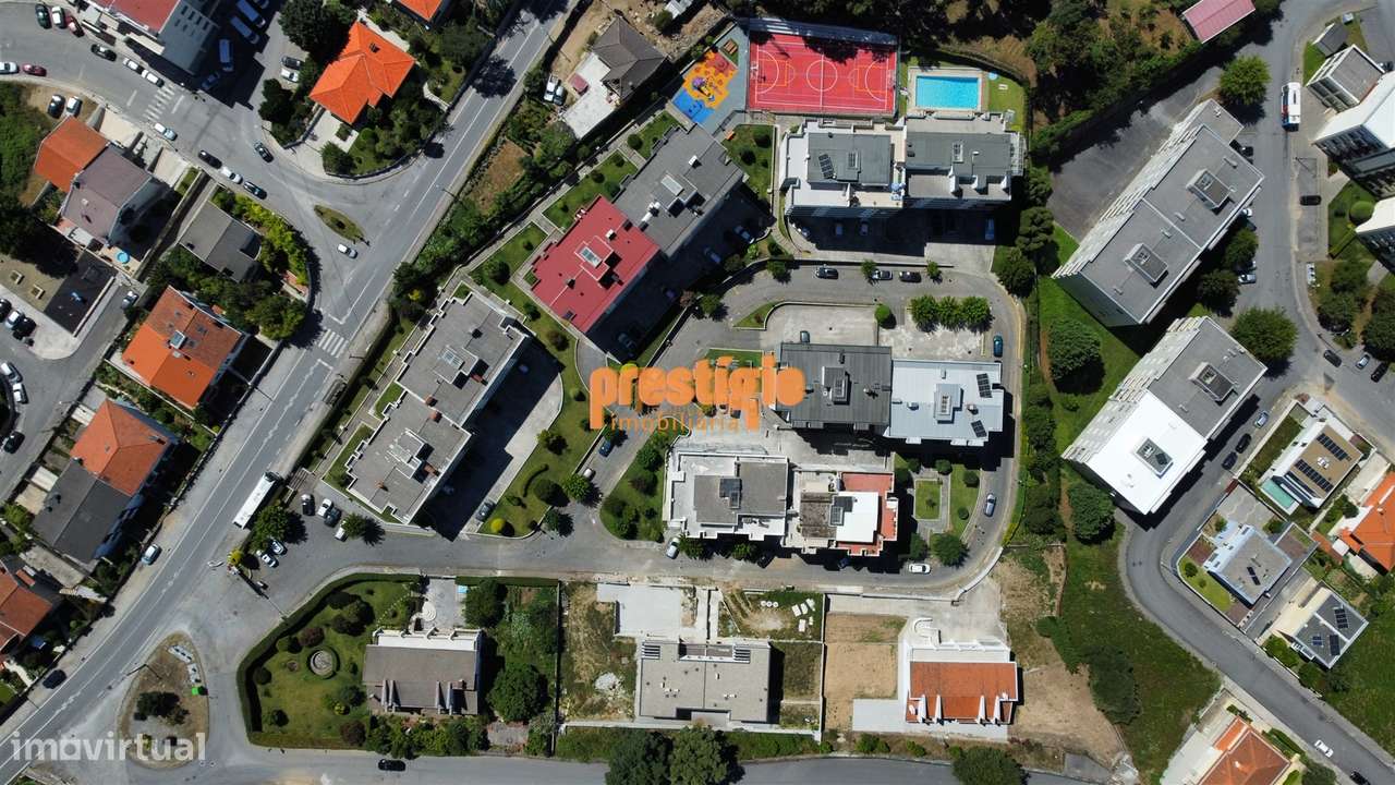 Apartamento T3 Venda em Nogueira, Fraião e Lamaçães,Braga-41