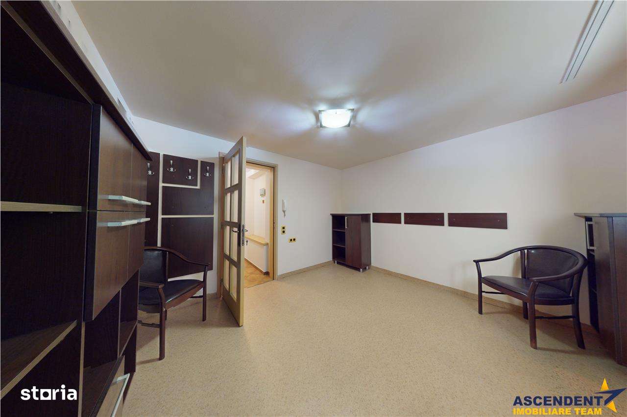 Edificiu interbelic,versatil:Sediu firma, Clinica,Investitie,Rezidenta - Imagine principală: 5/20