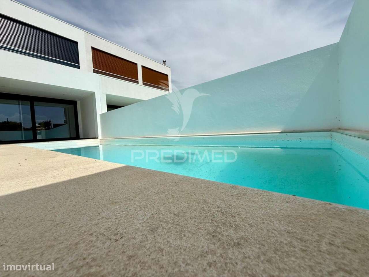 Moradia T3 com acabamentos de Luxo e Piscina - Quinta da Amizade, S... - Grande imagem: 1/40