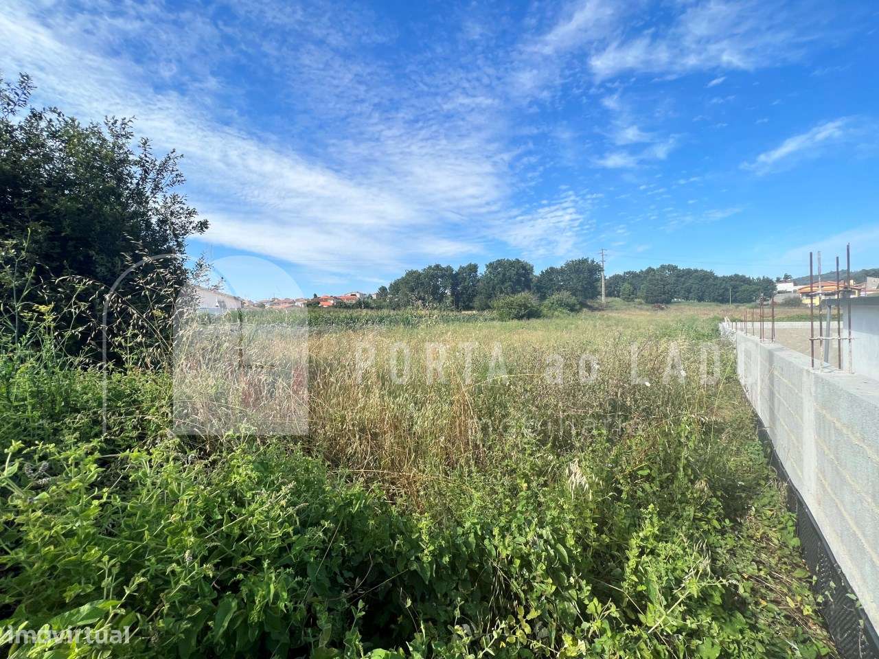 Terreno em Anta – Espinho | 2.538m² com projeto aprovado para moradia - Grande imagem: 4/19