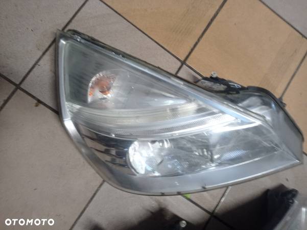 LAMPA REFLEKTOR LEWY I PRAWY PRZEDNI RENAULT ESPACE IV LIFT 8200394702, 8200394704 - 5