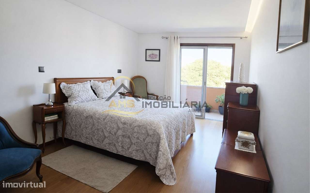 APARTAMENTO T2 COM GARAGEM CENTRO DE FAFE-25