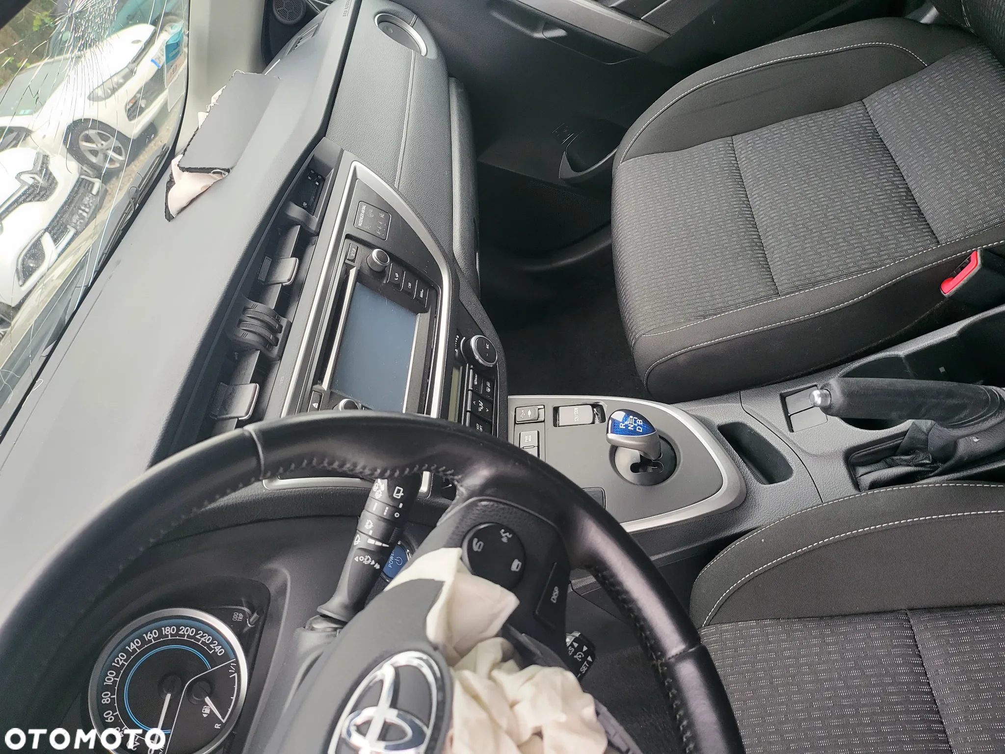 Toyota Auris 1.8 VVT-i Hybrid Automatik Design Edition - 16