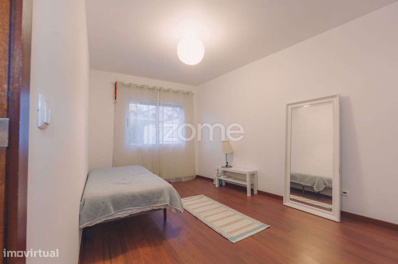 Moradia T2+1 Renovada a 100m do Mar – São Roque-19