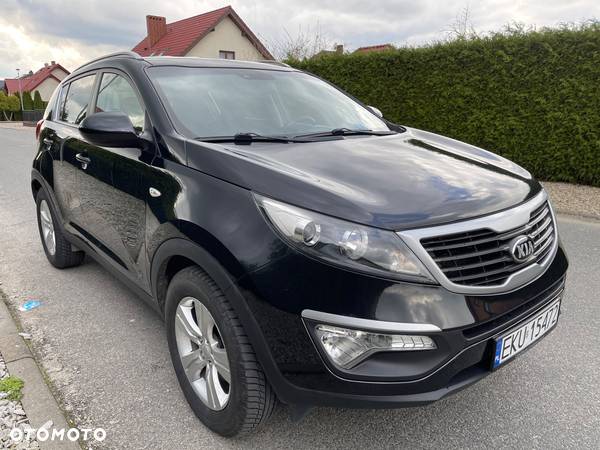 Kia Sportage 1.7 CRDI 2WD Dream-Team Edition - 2