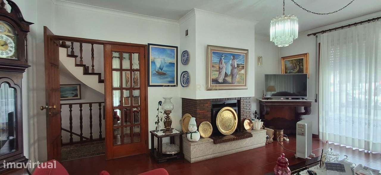 Moradia T6 (ou T4+T2) em Vila Nova de Gaia - Vilar do Paraíso-8