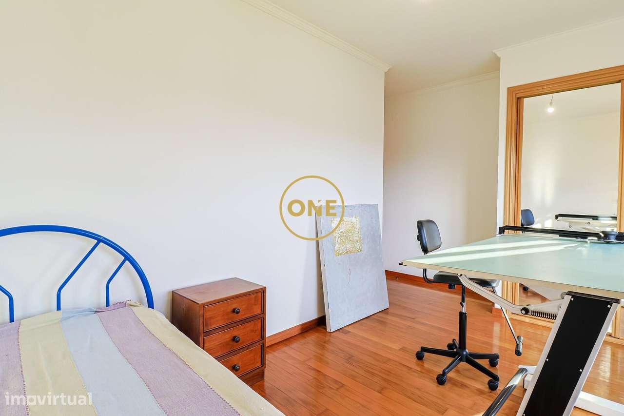 Excelente Apartamento T3 + 1 Escritório no Centro da Trofa!-20