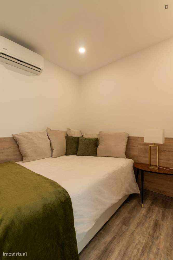 Quarto - localizado em Setubal - Grande imagem: 5/10
