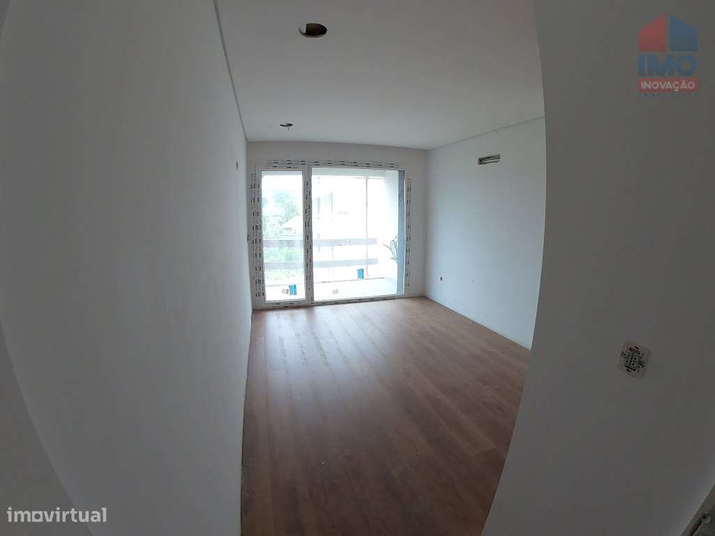 APARTAMENTO T3 NOVO | CONDOMÍNIO FECHADO | 2 GARAGENS | VISTA MAGNÍ...-12