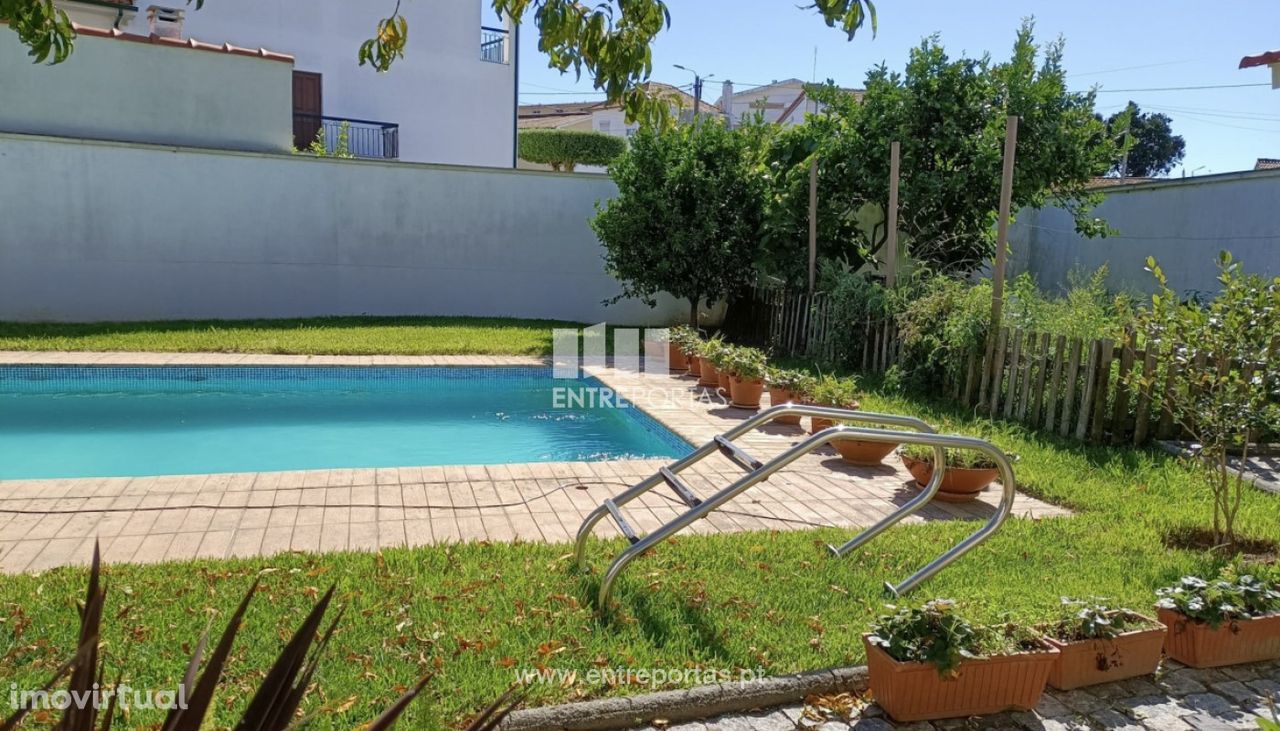 Venda de fantástica moradia V4 com piscina, Meadela, Viana do Castelo