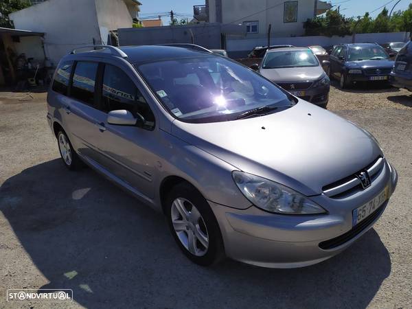 Peugeot 307 SW 2.0 HDi Navtech - 10