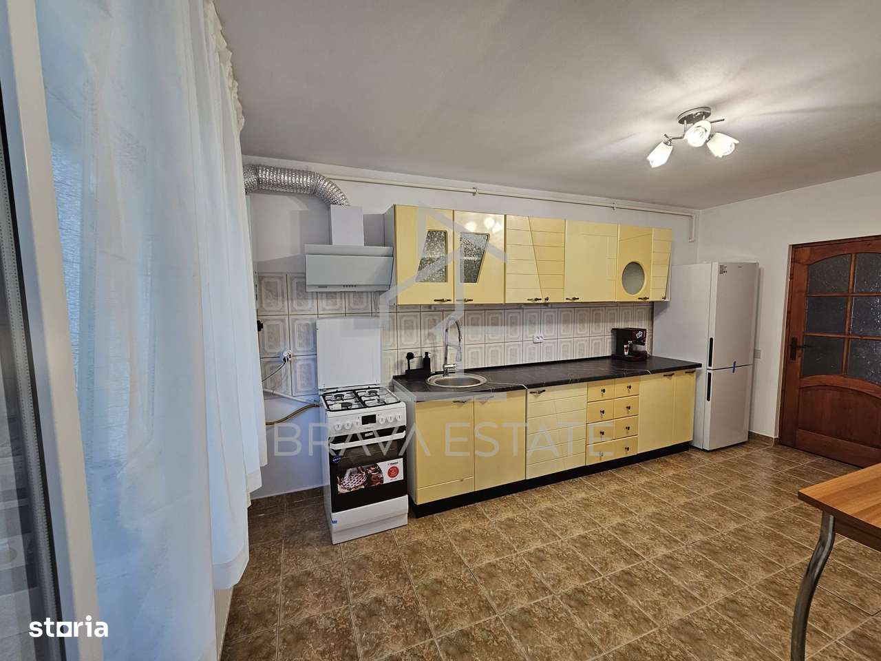 Apartament 3 camere, 100mp, 2 băi, 2 balcoane, 2 parcări, str Pădurii - Imagine principală: 2/20