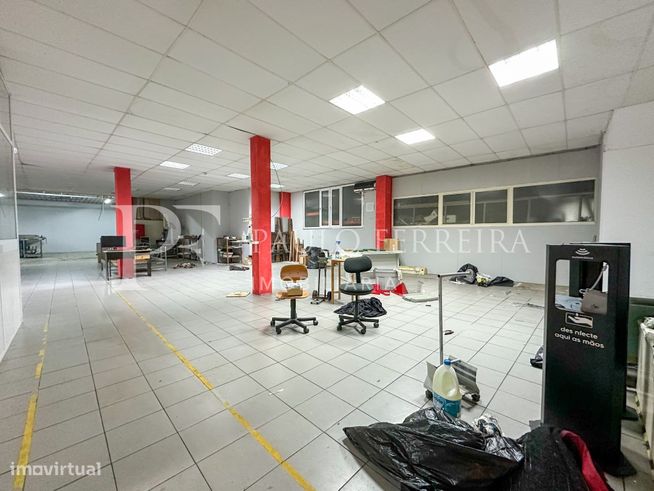 Armazém próximo do centro de Famalicão-7