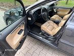 Volvo V70 2.5 R - 12