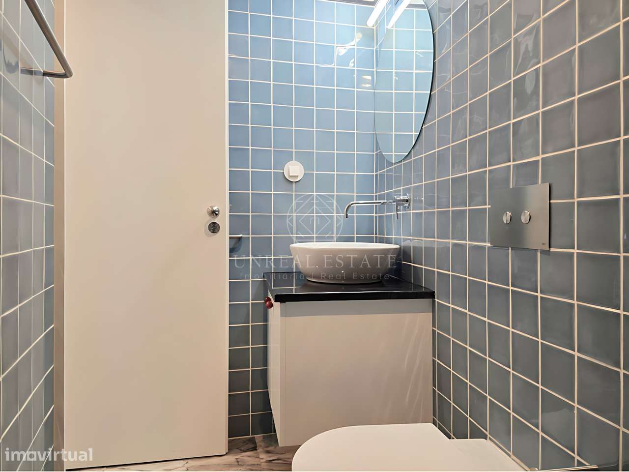 Apartamento T0+1 , novo, inserido em um edifício totalmente remodelado-24