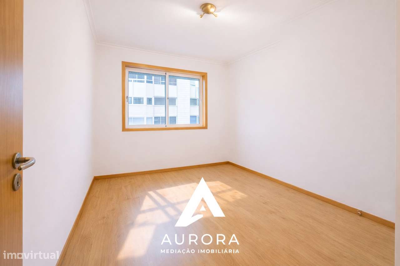 Apartamento T3 Venda em Oliveira de Azeméis, Santiago de Riba-Ul, Ul,-20
