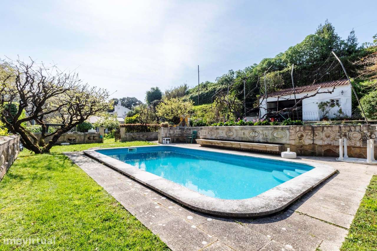 Moradia T6 c/ Terreno de 1600m2 c/ Piscina, Garagem e Anexos em Colare-22