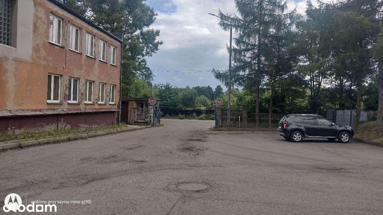 Hale produkcyjne, biurowiec, grunt-4