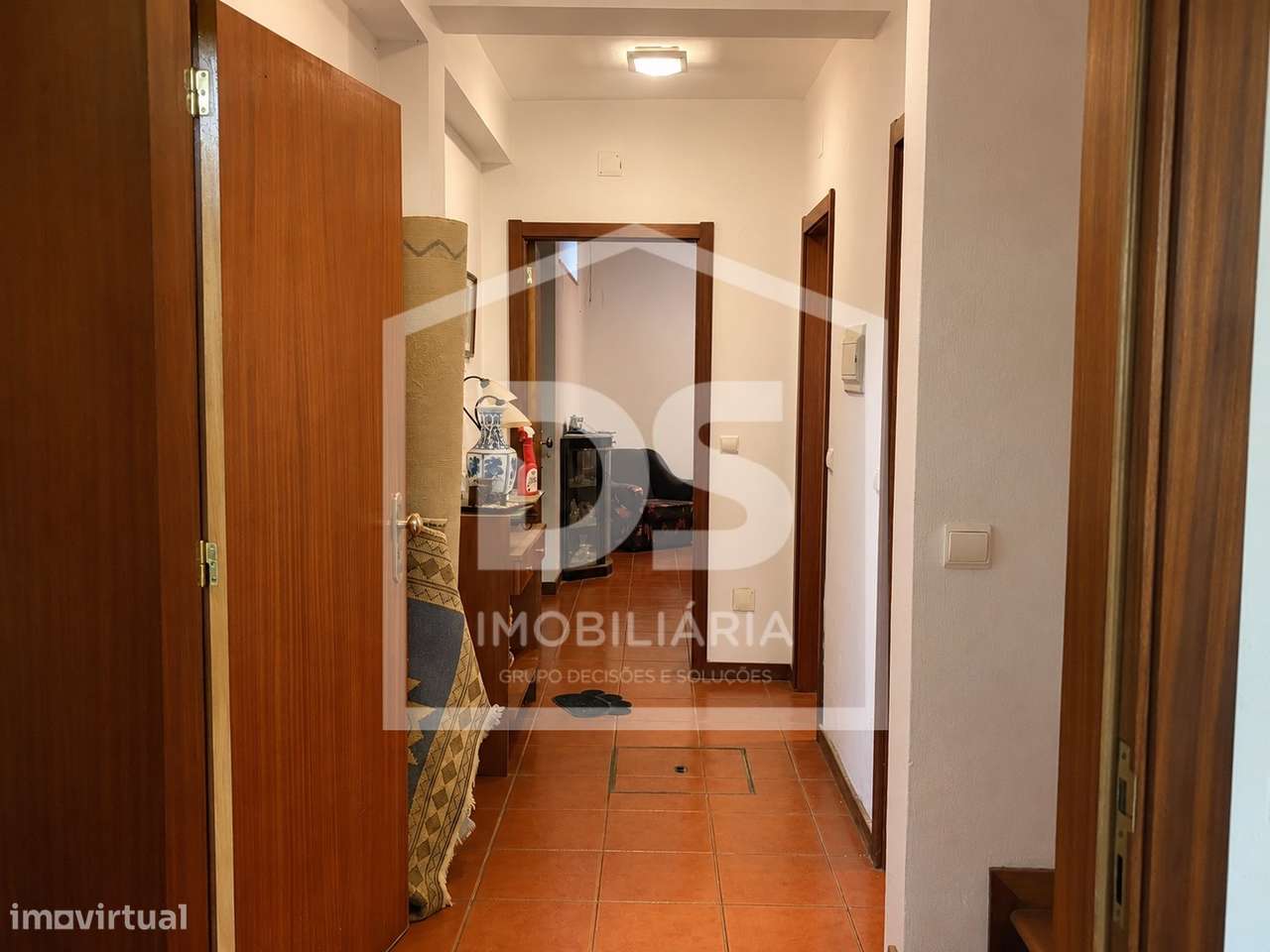 Moradia T4 Premium com Terraço e Garagem - Godim-8