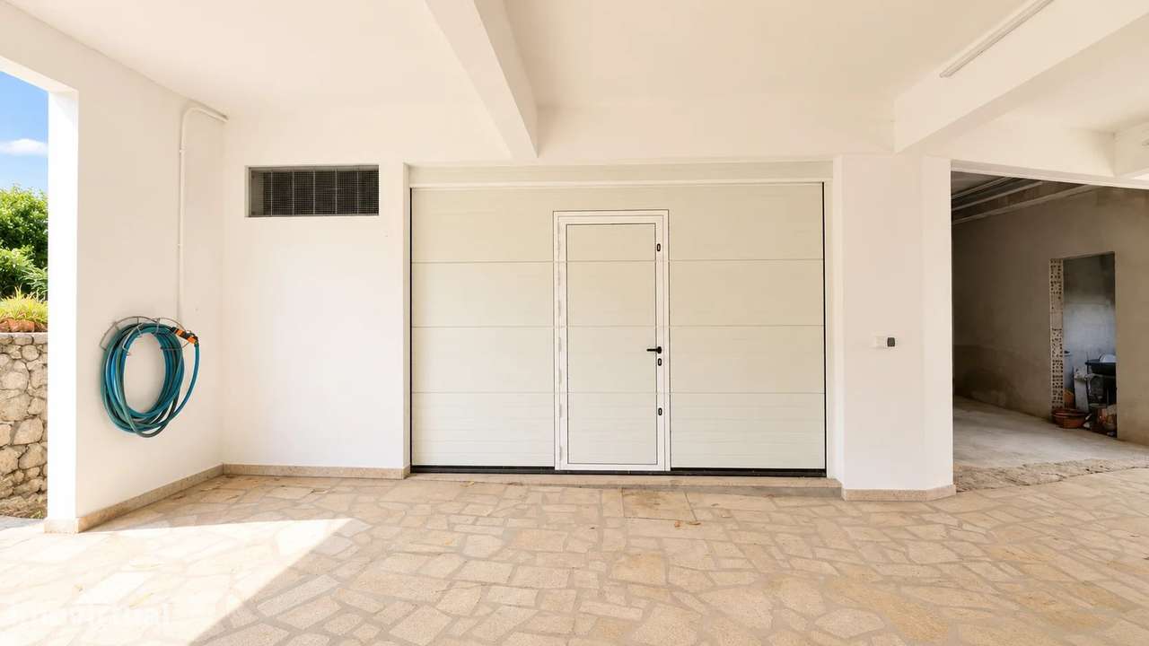 Moradia T4 em Pedra de 1789 | O Charme da História com o Conforto da M-25