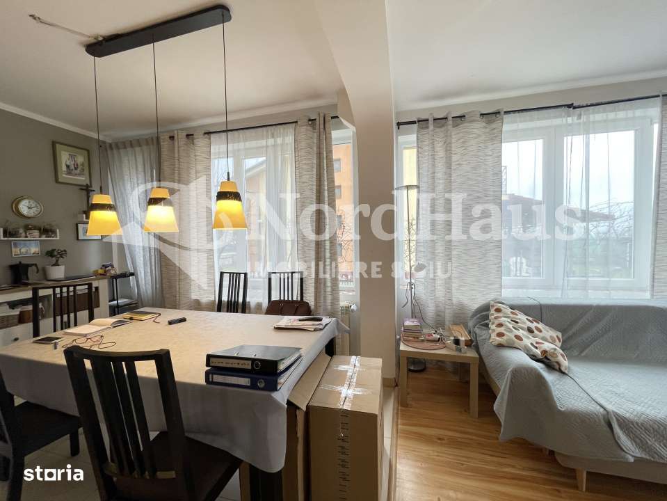 VANZARE CASA MODERNA CU TERASA SI GRADINA - SURA MICA, SIBIU-4
